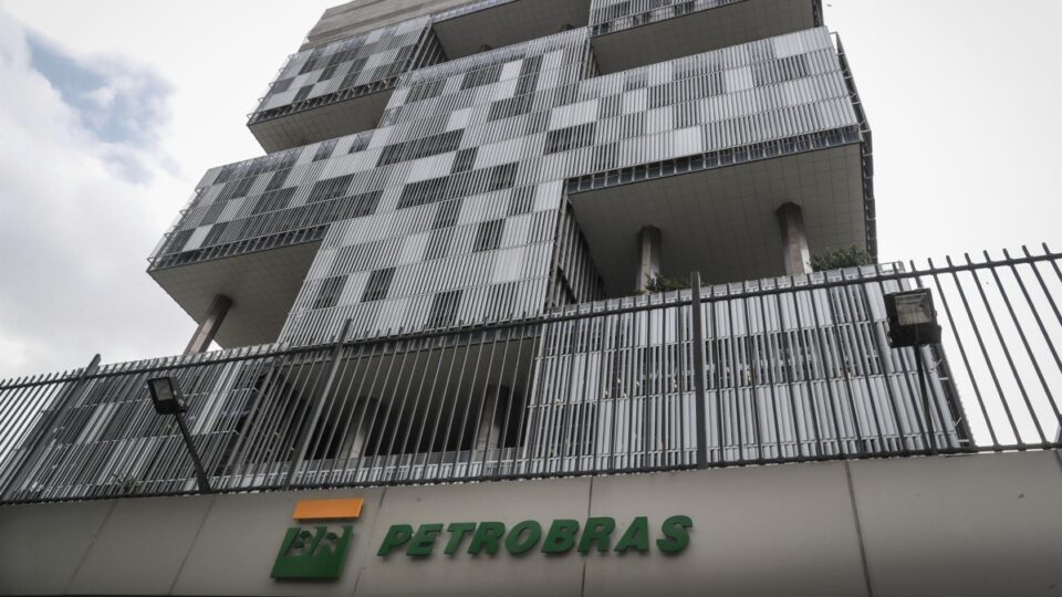 Petrobras atinge valor de mercado recorde de R$ 800 bilhões
