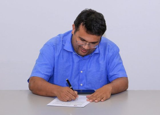 Prefeito sanciona lei que dá nome de Orozimbo Decenzo a anfiteatro em Corumbá