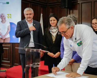 Saúde inicia oferta de novos medicamentos oncológicos no SUS