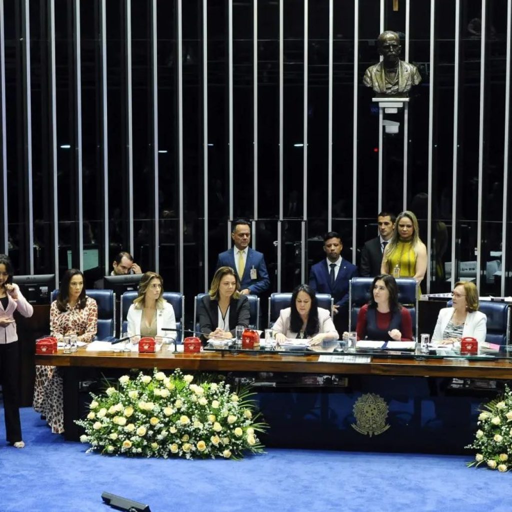 Senado elege 12 mulheres e terá maior bancada feminina da história