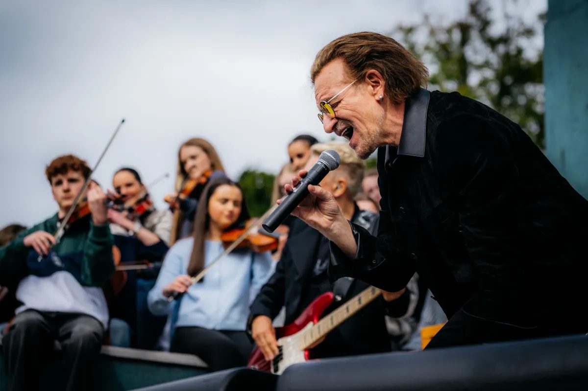 U2 fará show histórico no intervalo de jogo da NFL transmitido pela Netflix